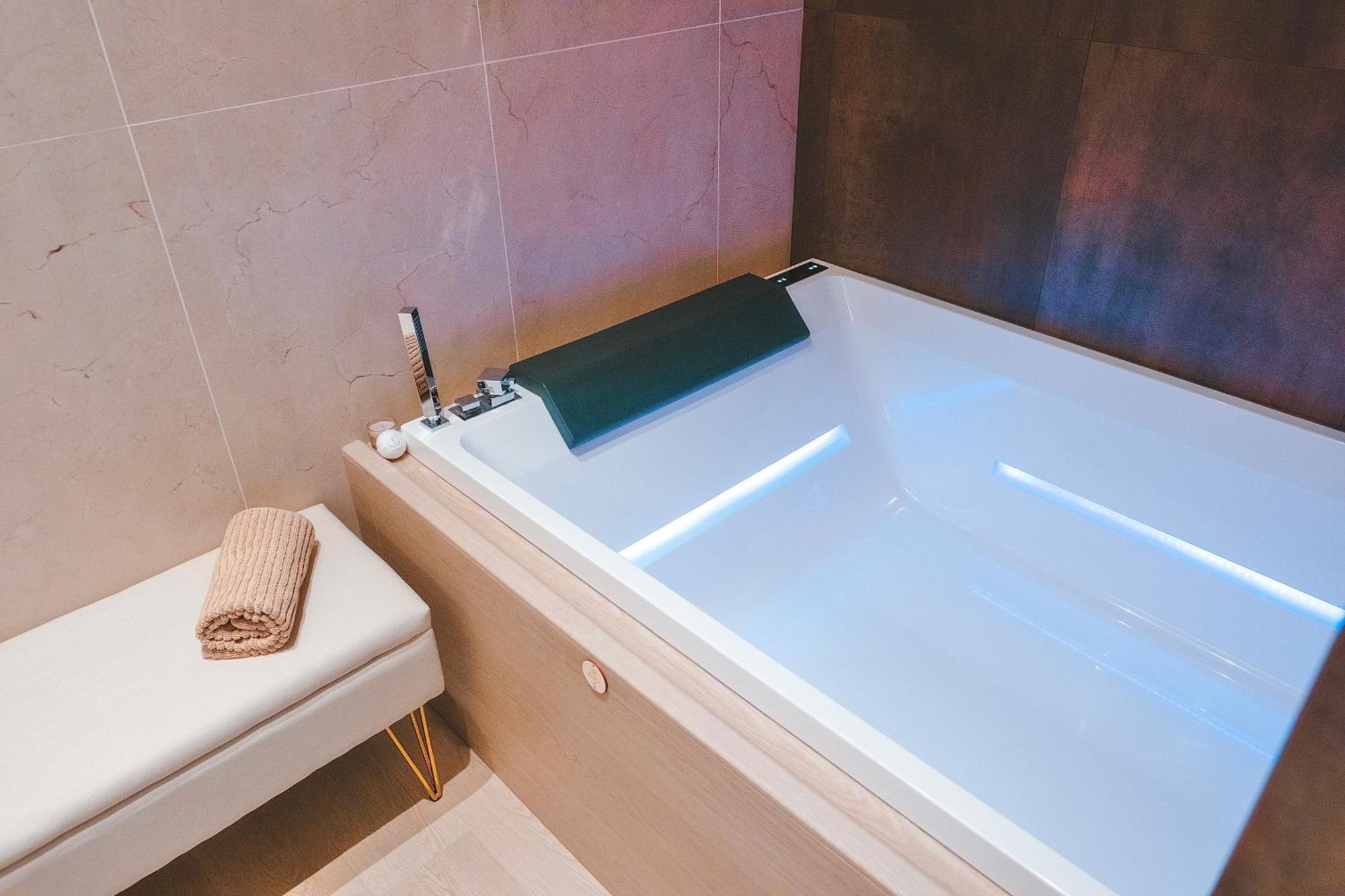 בארי 18Zero2 Luxury Rooms מראה חיצוני תמונה