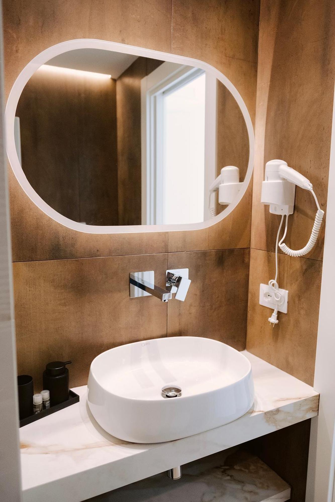 בארי 18Zero2 Luxury Rooms מראה חיצוני תמונה